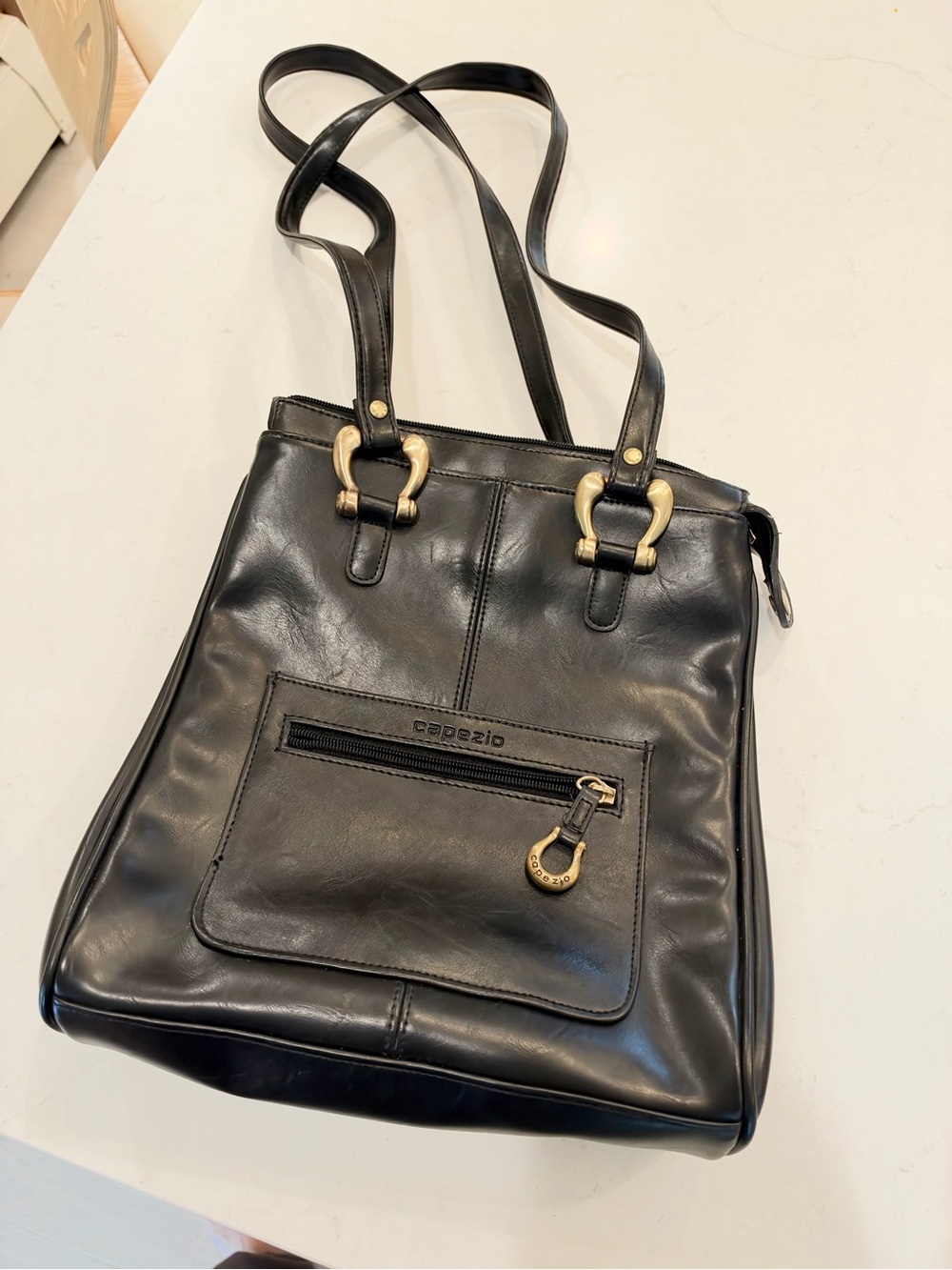 Vintage Capezio shoulder bag black leather gold-toned horseshoe hardware